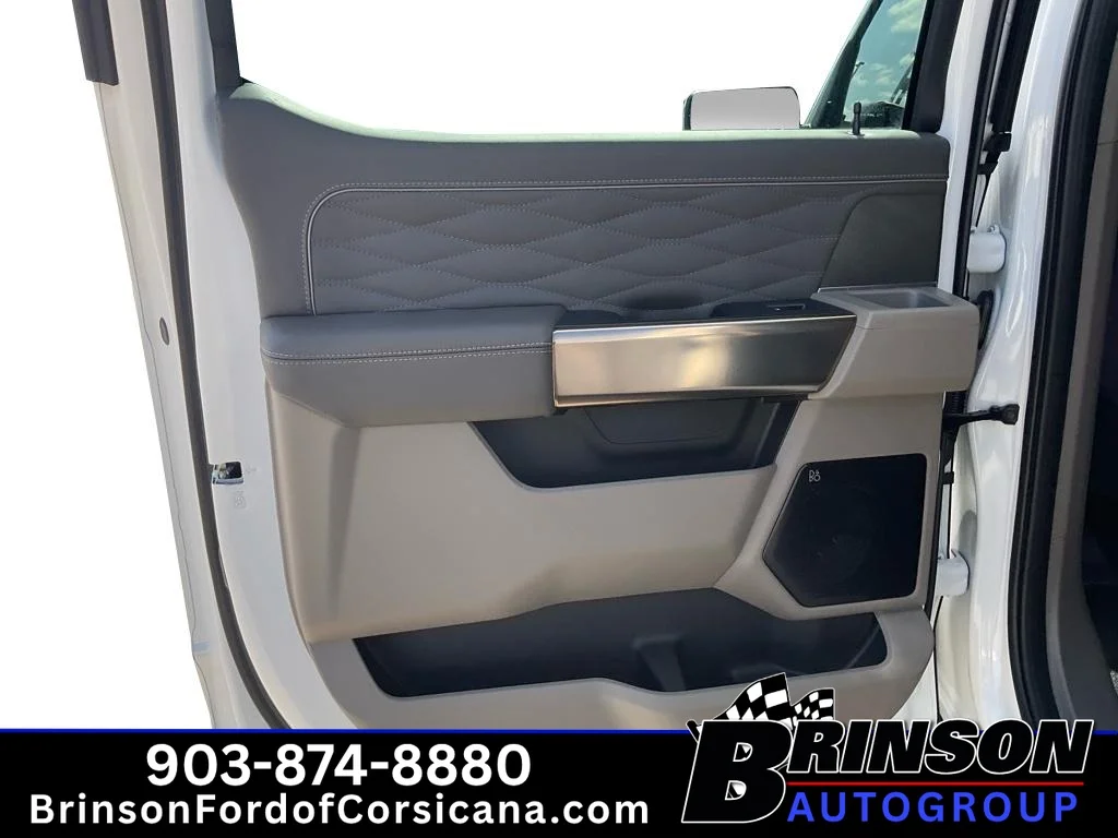 New 2026 Star White Metallic Tri-Coat Ford Platinum® image 6