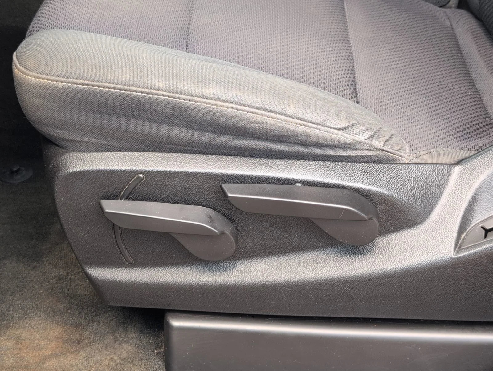 Used 2018 BLACK Chevrolet LT image 14