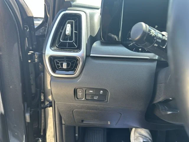 Used 2023 Gray Kia SX image 21