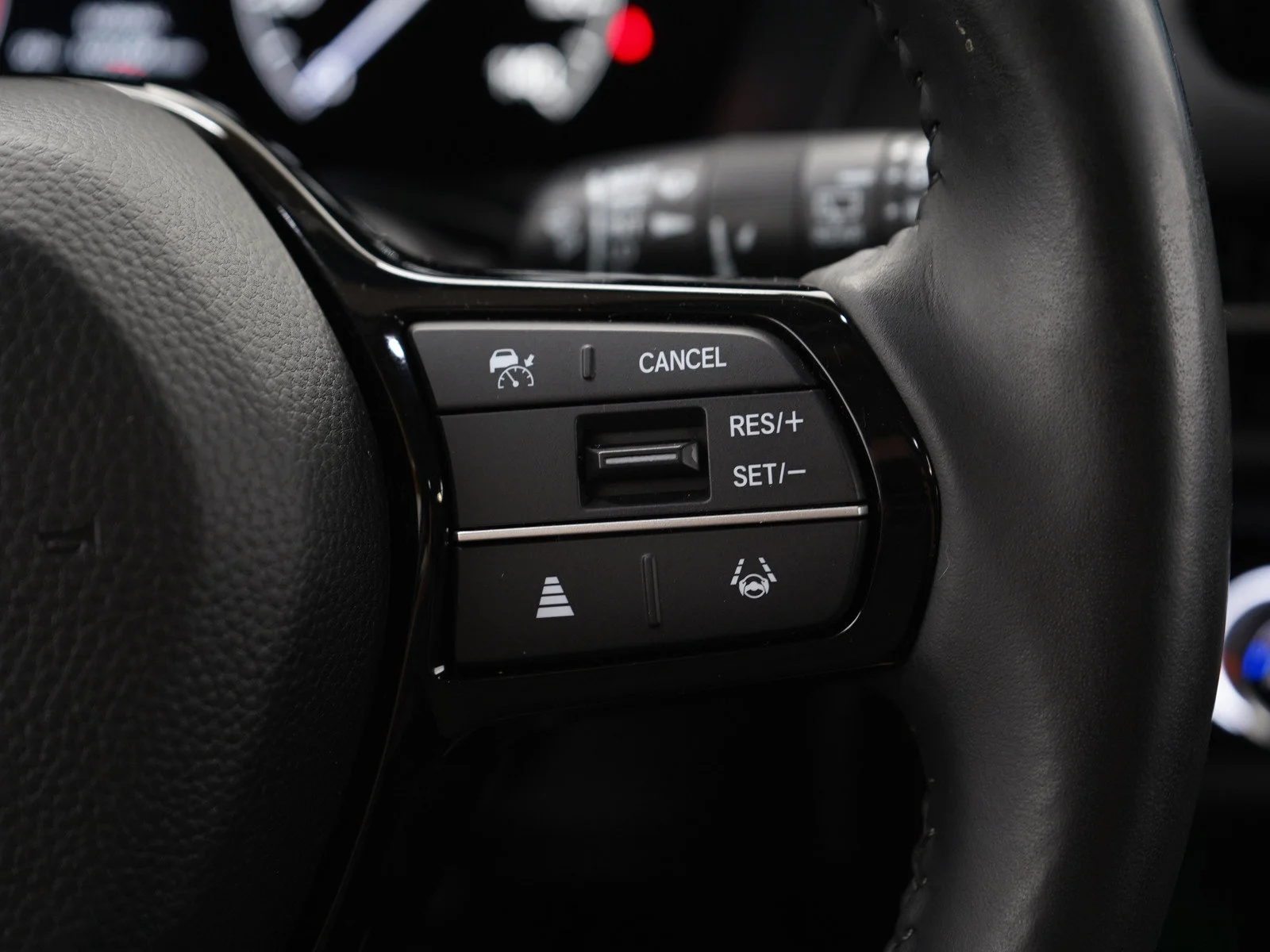 Used 2024  Honda EX-L image 26