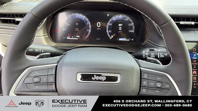New 2026 Baltic Gray Metallic Clear-Coat Exterior Paint Jeep Altitude image 12