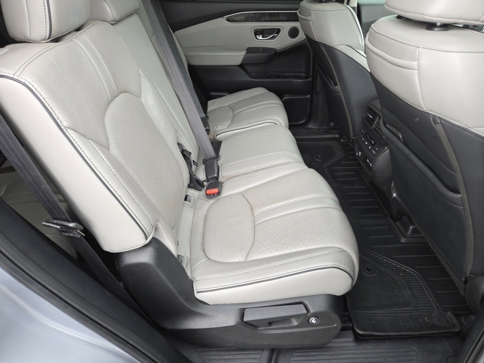 2023 Honda Pilot Elite - Photo 27