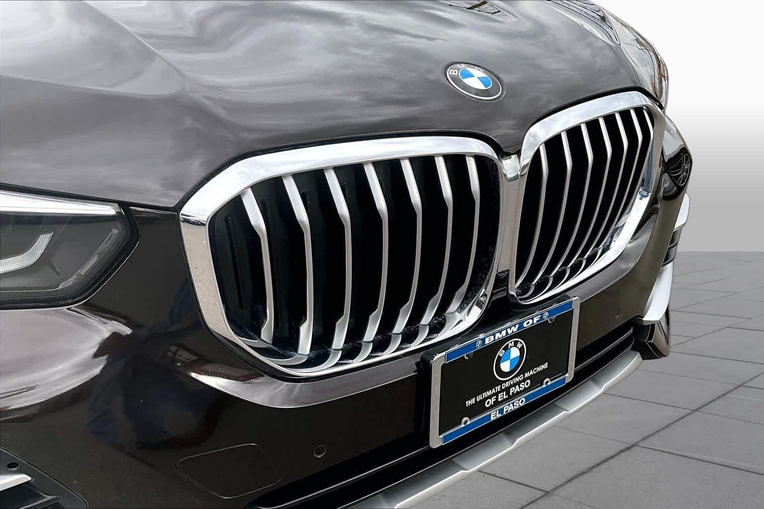 Used 2023 Sparkling Brown Metallic BMW sDrive40i image 29