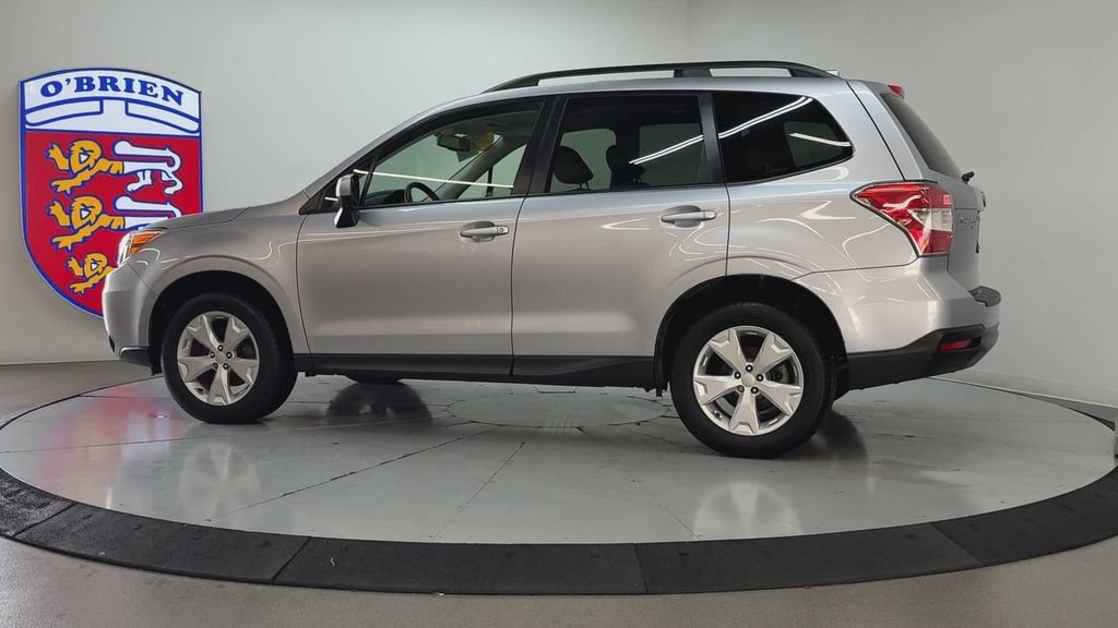Used 2016 Ice Silver Metallic Subaru 2.5i Premium image 7