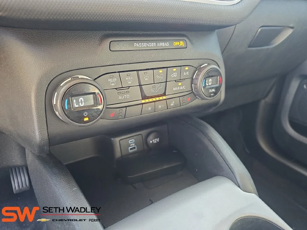 Used 2021 White Ford Outer Banks image 23