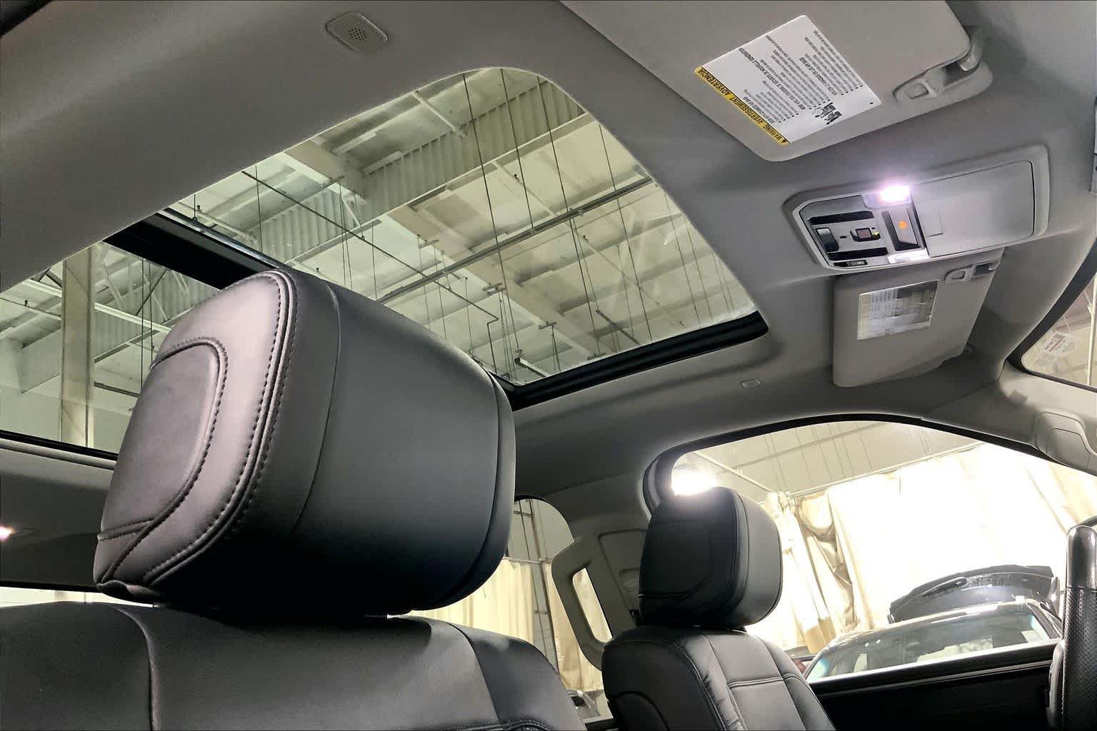 Used 2024 Wind Chill Pearl Toyota Limited image 14