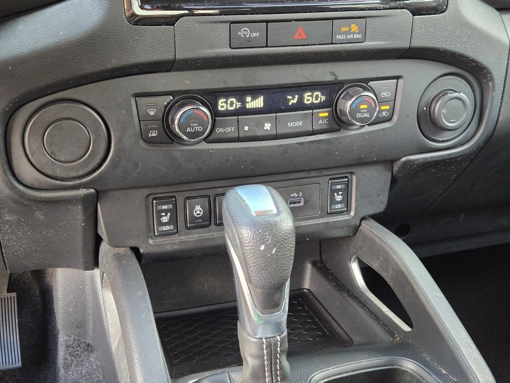 Used 2023 White Nissan SV image 31