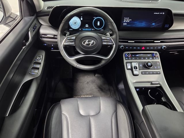 Used 2025 Silver Hyundai SEL Premium image 6