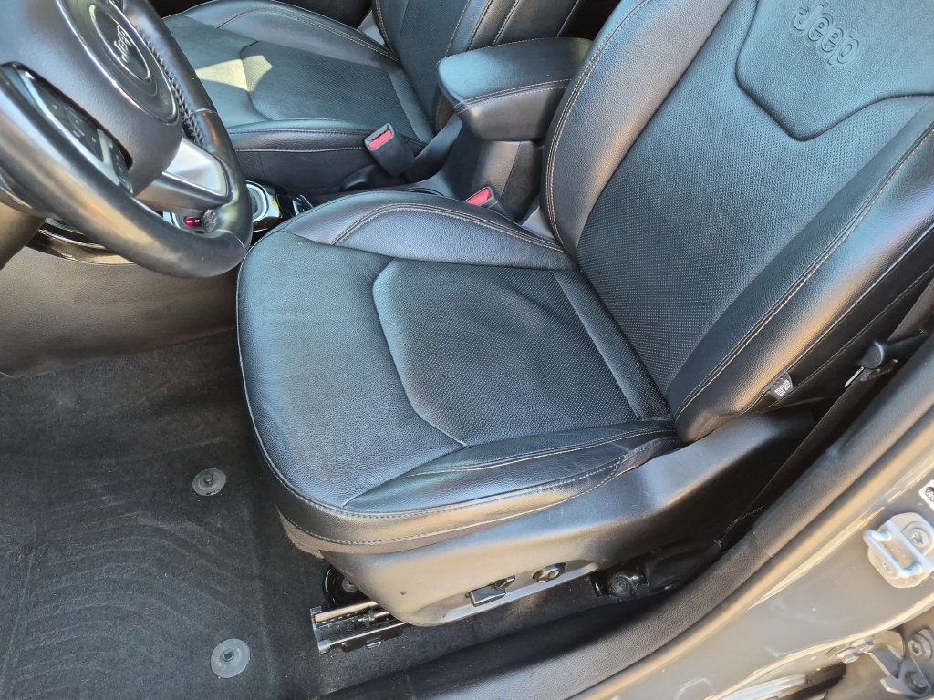 Used 2021 Gray Jeep Limited image 20