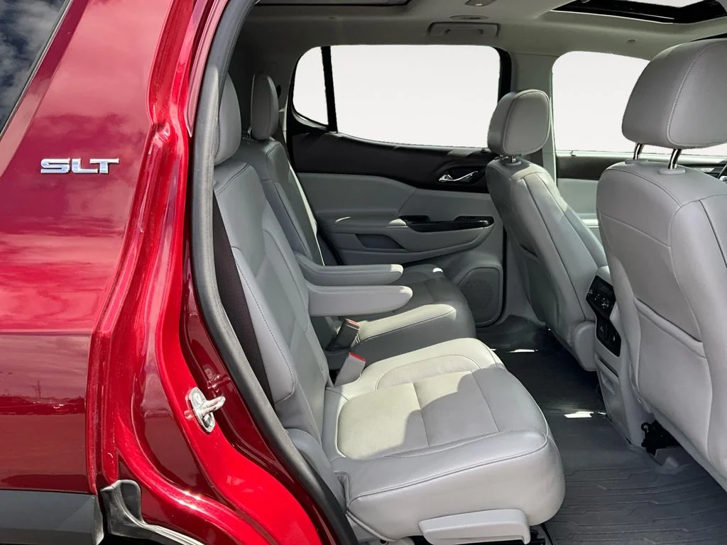 Used 2018 Crimson Red Tintcoat GMC SLT image 12