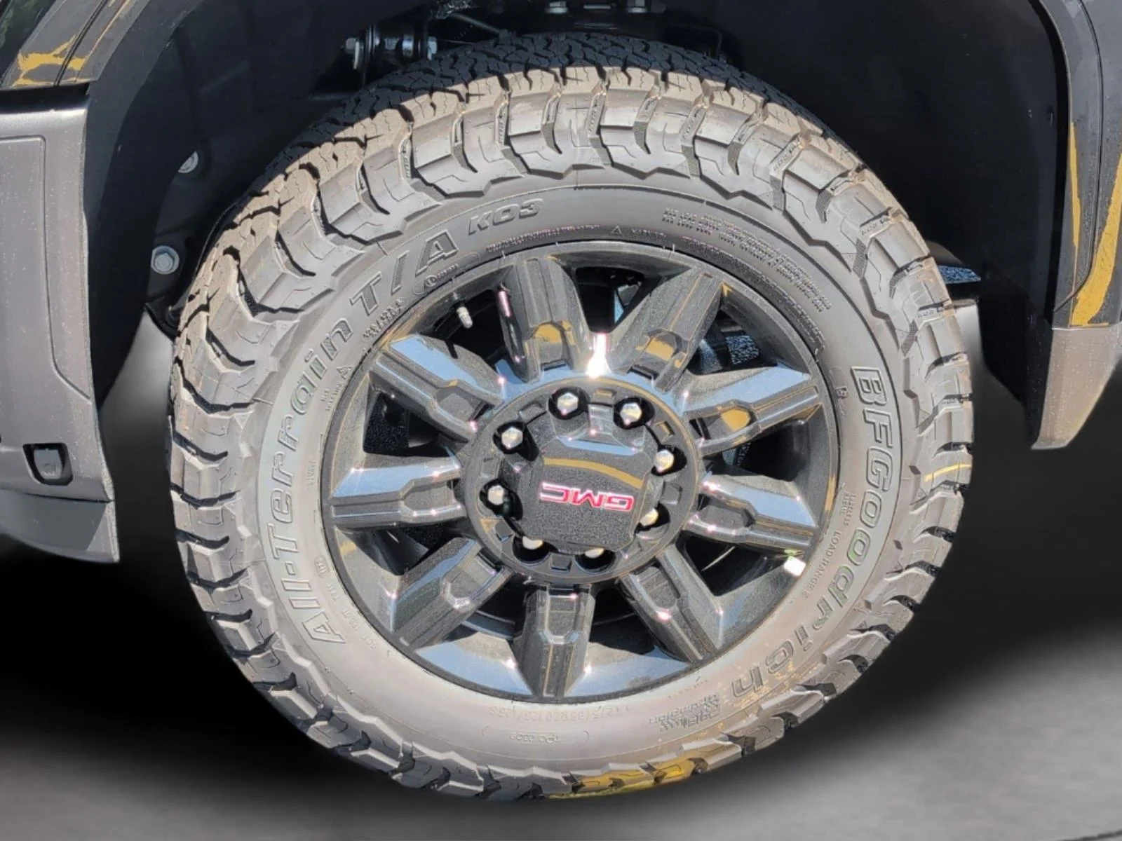 New 2026 Onyx Black GMC AT4 image 32