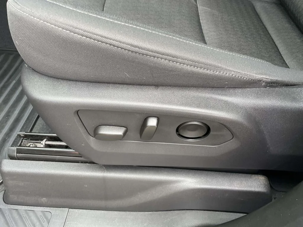 Certified Used 2025 Sterling Gray Metallic Chevrolet Custom image 19