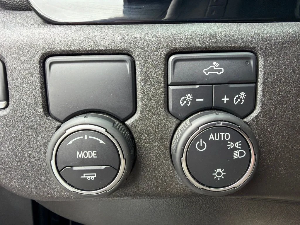 Used 2024 Black Chevrolet LT image 27