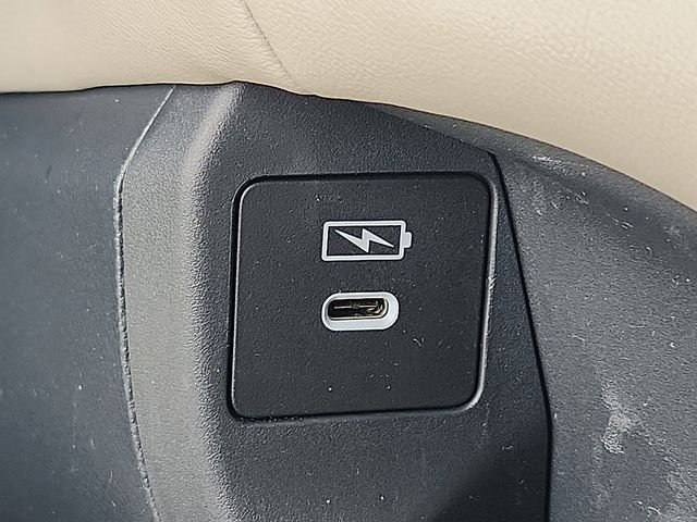 Used 2025 Platinum Honda LX image 26