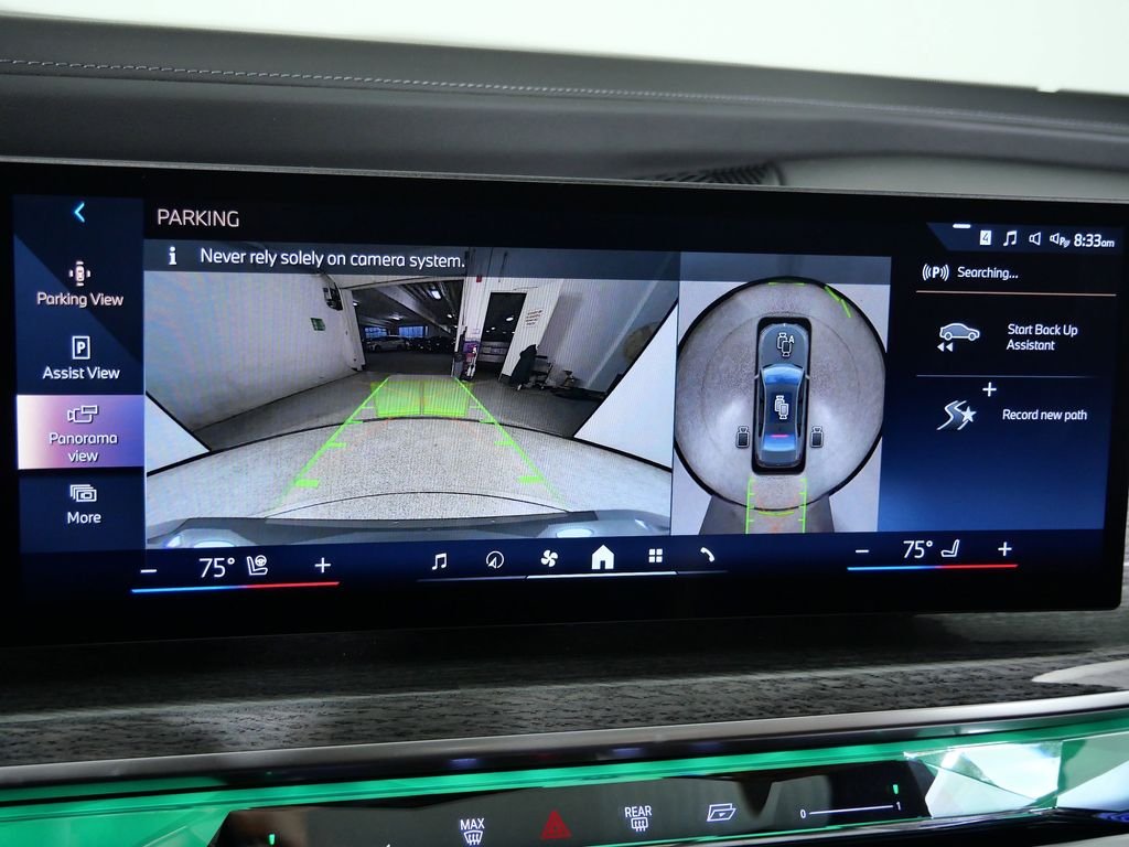 2025 BMW 7 Series 750e - Photo 49