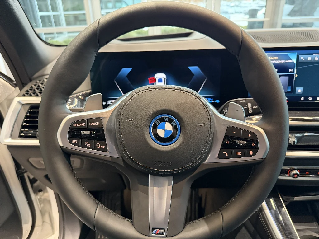 New 2026 Alpine White BMW xDrive50e image 9