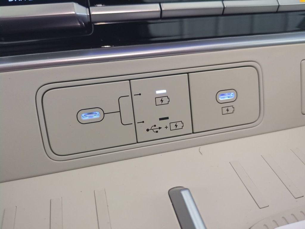 New 2026 Black Hyundai Limited image 29