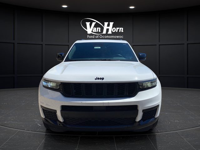 Used 2021 Bright White Clearcoat Jeep Altitude image 2