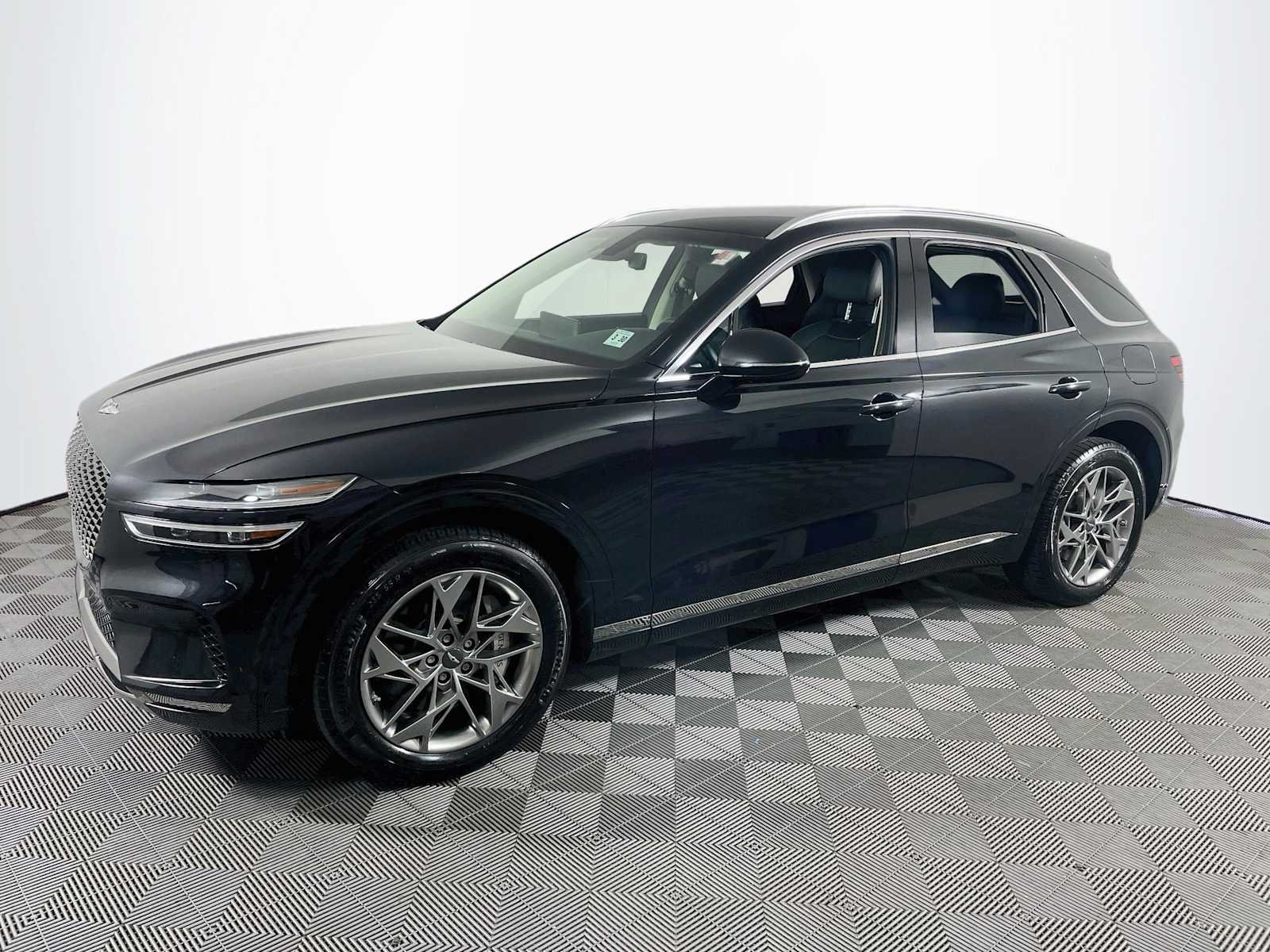 2025 GENESIS GV70