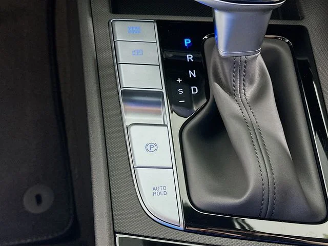 New 2026 Hyundai ELANTRA Limited