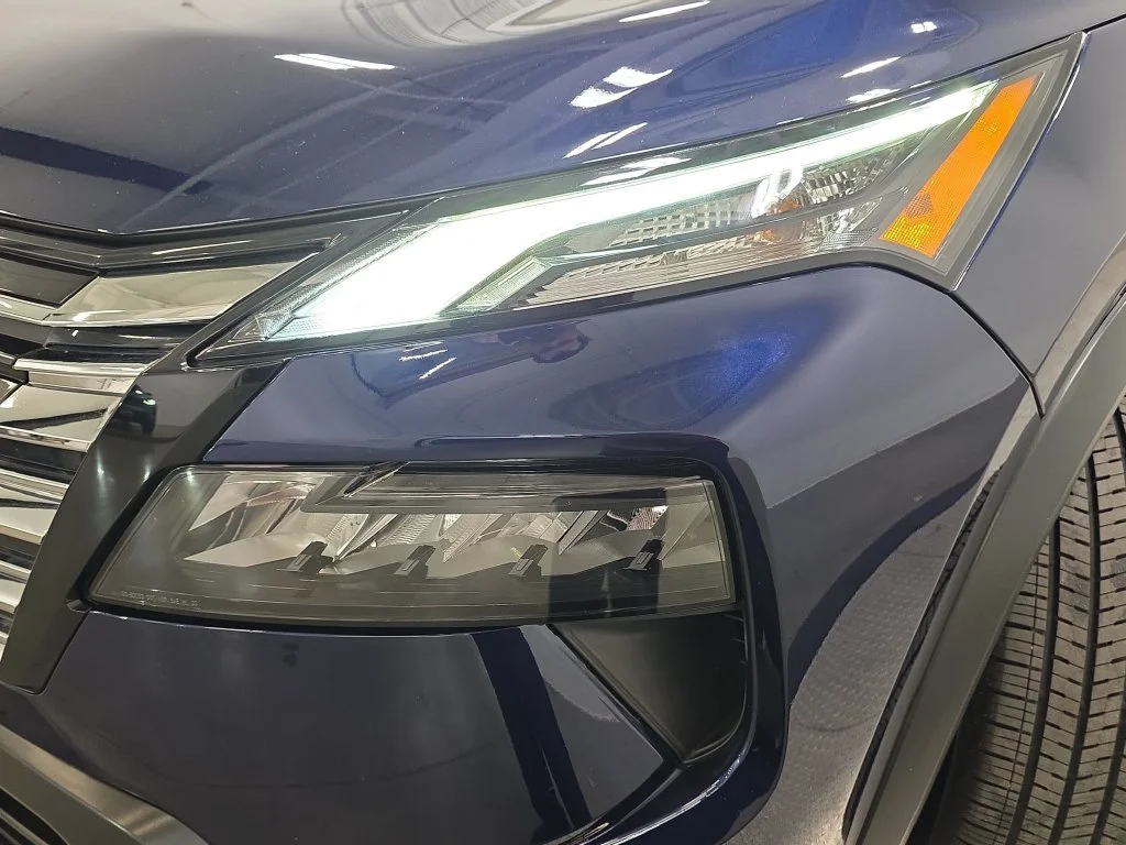 Used 2026 Blue Nissan SV image 28