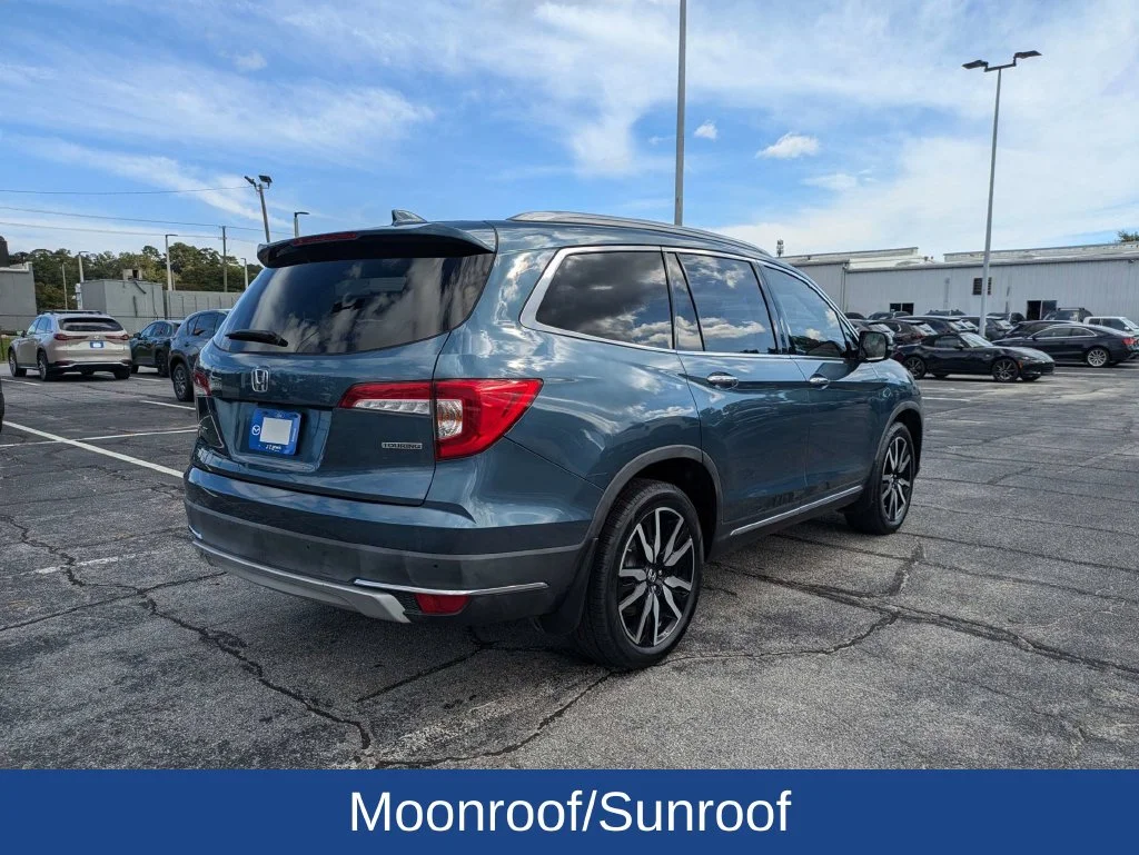 Used 2021  Honda Touring image 4
