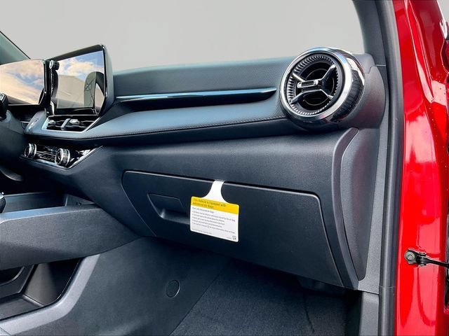 2027 Chevrolet Equinox LT - Photo 24