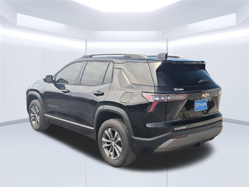 2027 Chevrolet Equinox LT - Photo 6