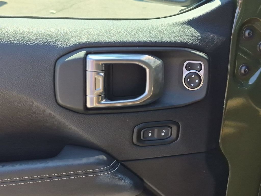 Used 2021 Green Jeep Unlimited Rubicon image 11