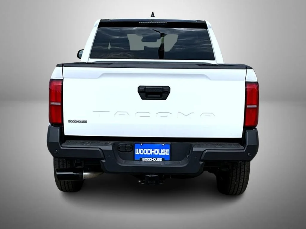 2025 Toyota Tacoma SR - Photo 6