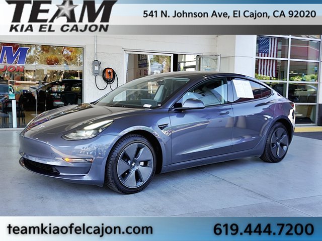 Used 2023  Tesla Long Range image 5