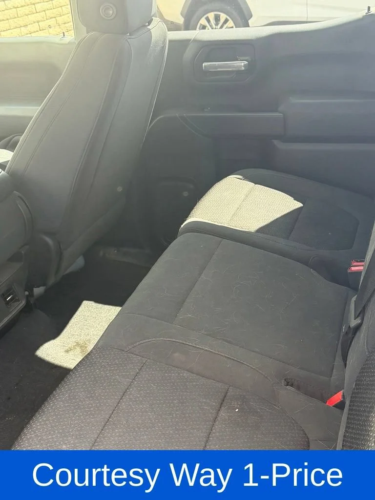 Used 2020 BLACK Chevrolet Custom image 11