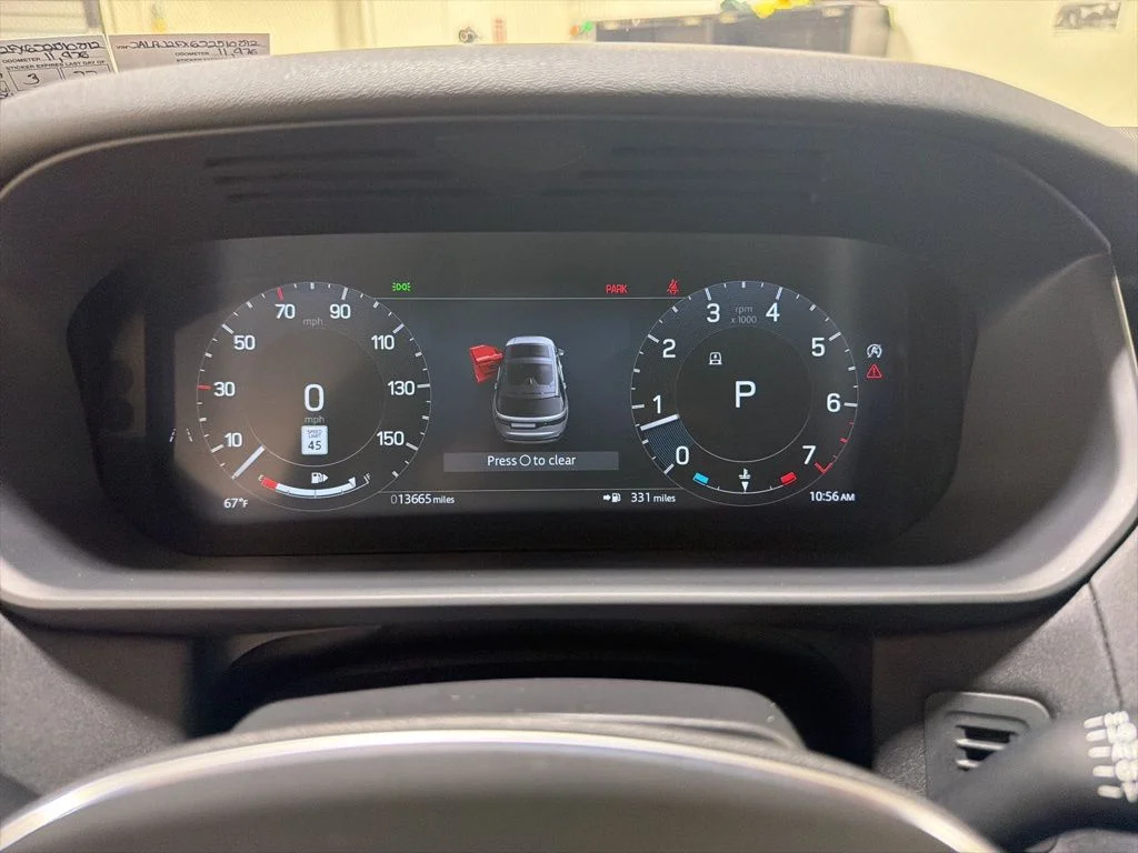 Certified Used 2025 Fuji White Land Rover S image 15