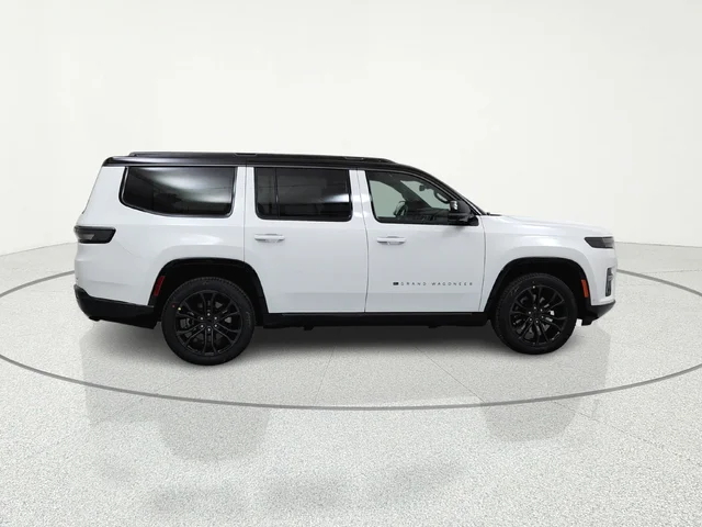 New 2026 Bright White Clear-Coat Exterior Paint Jeep Summit image 6
