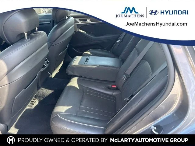 Used 2015 Gray Hyundai 5.0 image 9