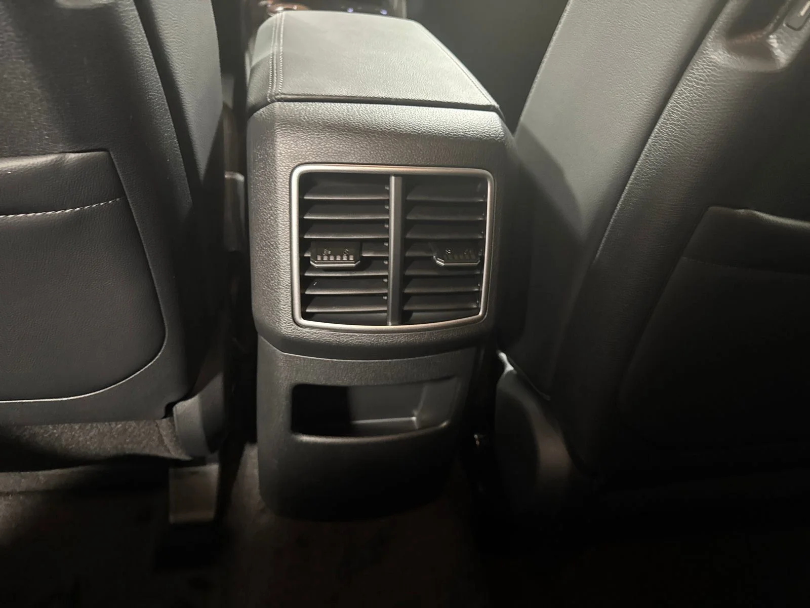 New 2026 Snow White Pearl Kia EX image 26
