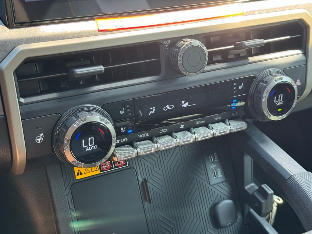 2025 Toyota Tacoma Trailhunter - Photo 28