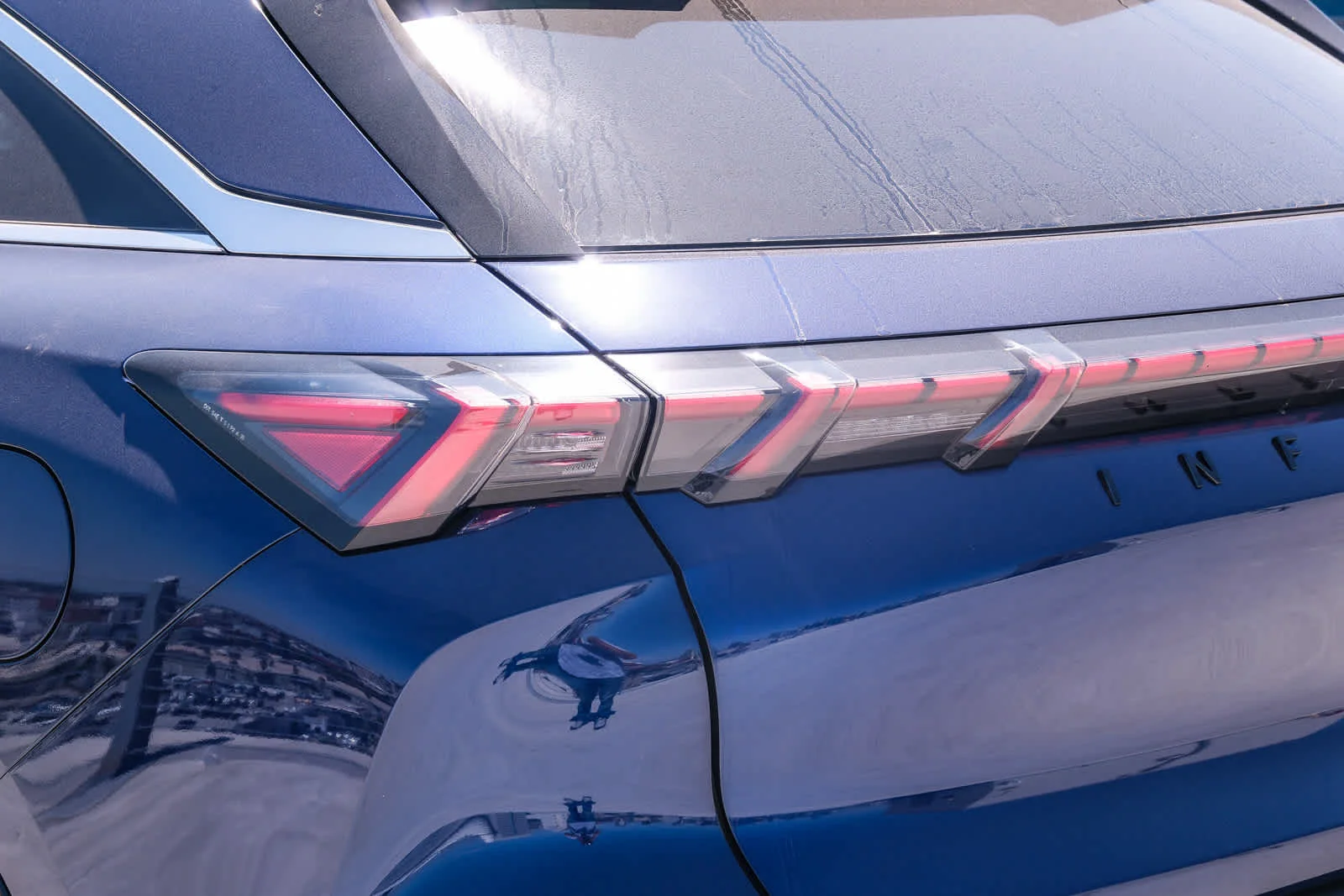 New 2027 GRAND BLUE INFINITI Autograph AWD image 7