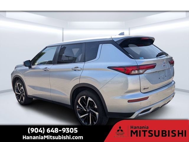 Used 2023 Silver Mitsubishi SE Special Edition image 5