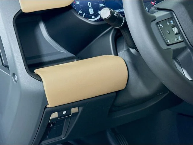 New 2026 Fuji White Land Rover S image 10