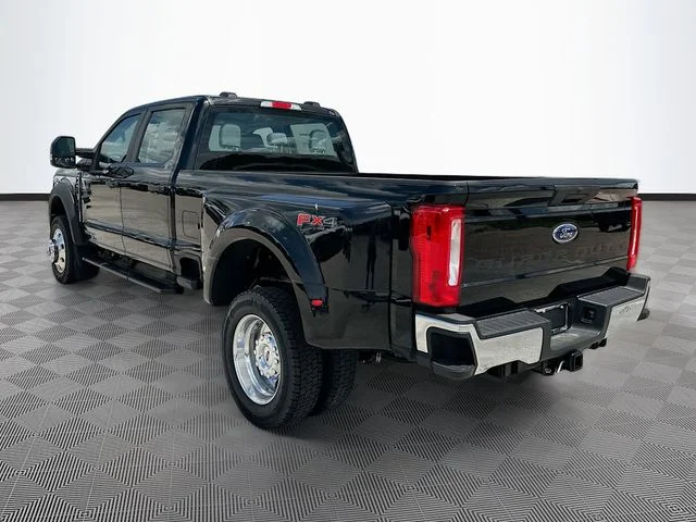 New 2026 Black Ford XL image 4