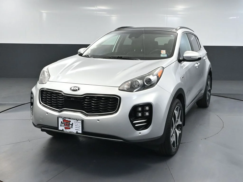 Used 2019 Silver Kia SX image 11