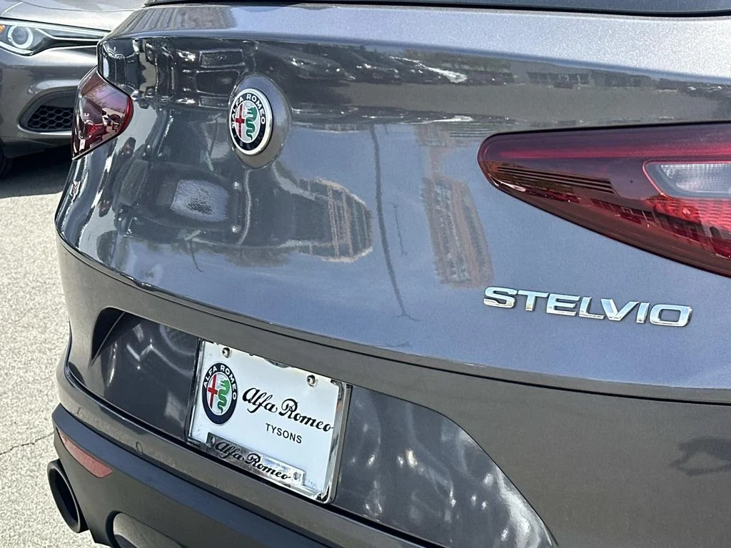 Used 2023 Gray Metallic Alfa Romeo Sprint image 12
