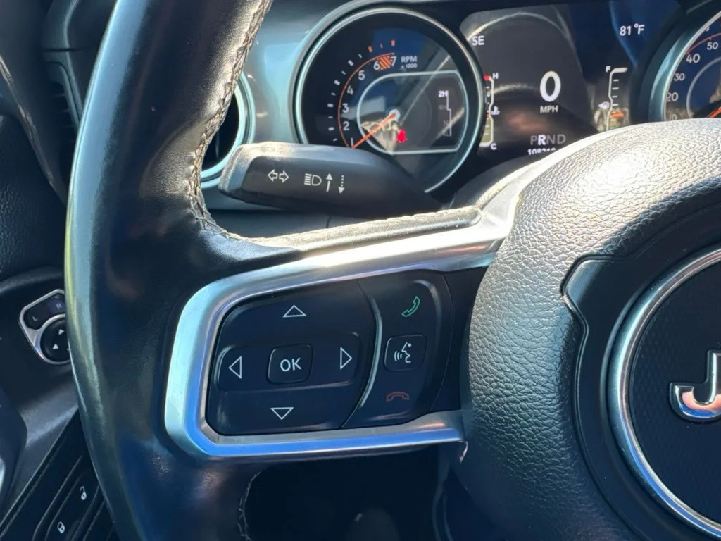 Used 2018 Sting-Gray Clearcoat Jeep Sahara image 17