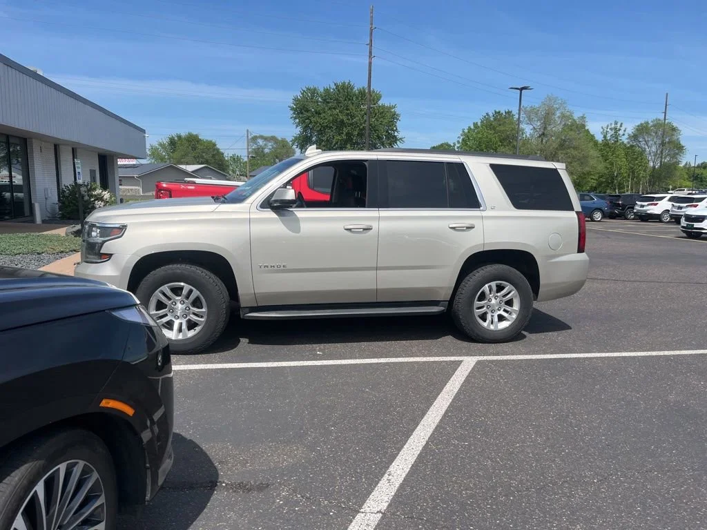 2017 Chevrolet Tahoe 4WD LT's photo