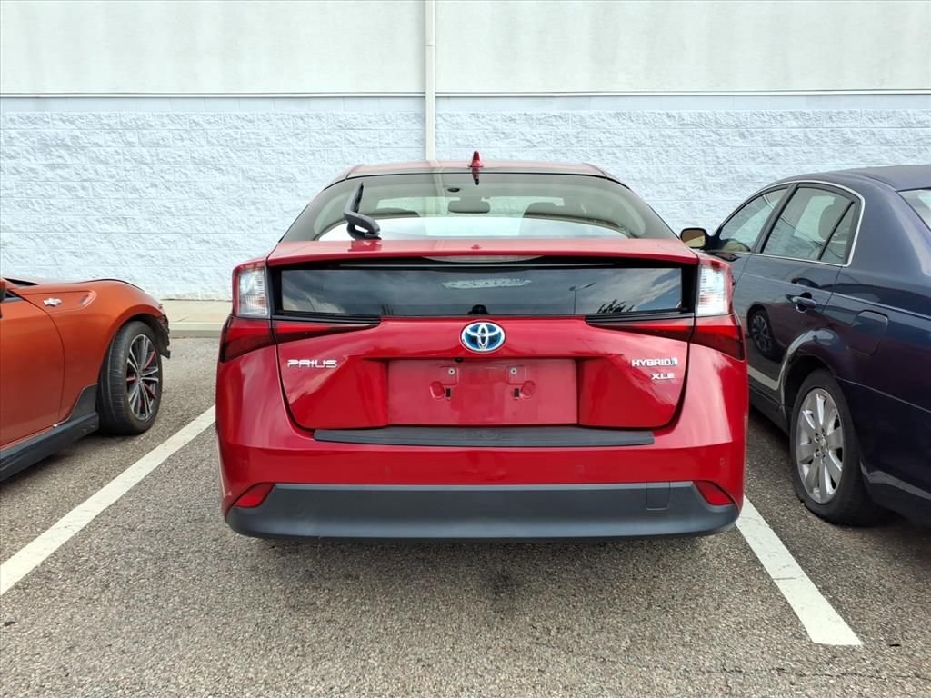 Certified Used 2022 Red Toyota XLE image 4