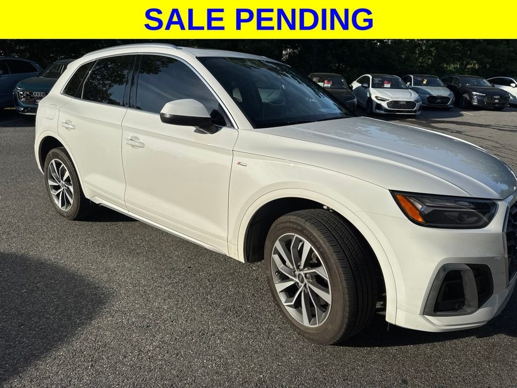2023 Audi Q5 45 Premium Plus's photo