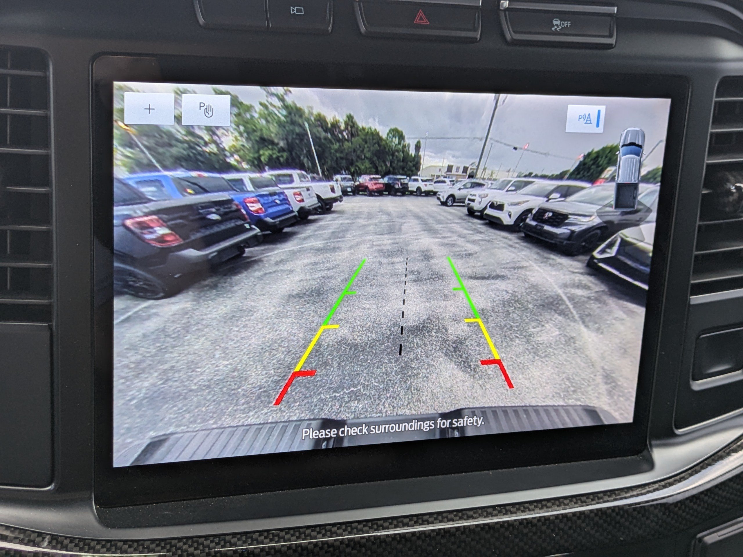Used 2021  Ford LARIAT image 29
