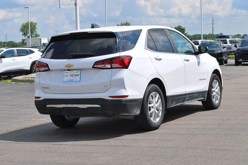 Used 2024 White Chevrolet LT image 3