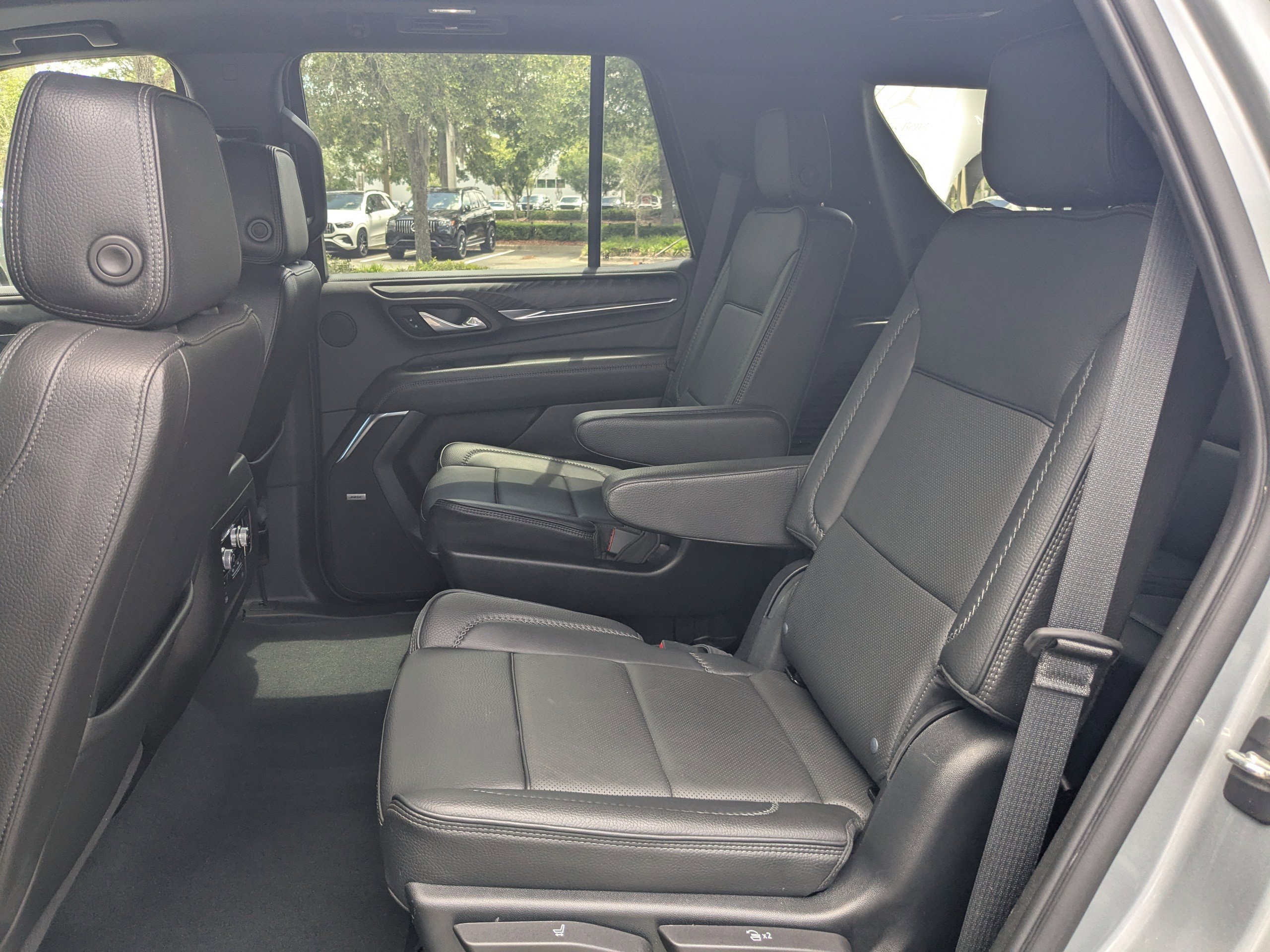 Used 2023 Sterling Metallic GMC Denali image 13